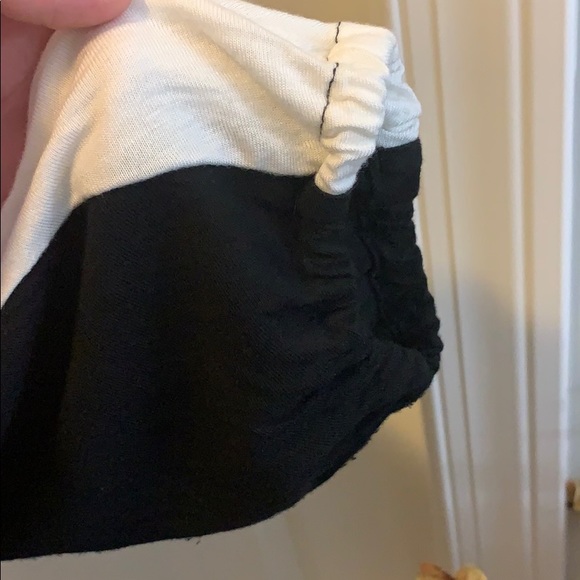 Rounded neckline cold shoulder long sleeve top - Picture 6 of 8